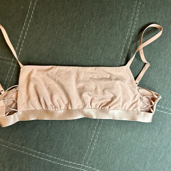 Pink Aerie Bra - Picture 4 of 8